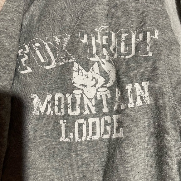 Hooded Robe - Picture 4 of 4